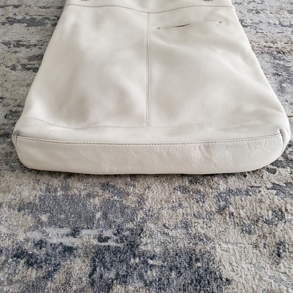 B Makowsky off White Soft leather shoulder bag, hobo, handbag purse medium large - Picture 4 of 6